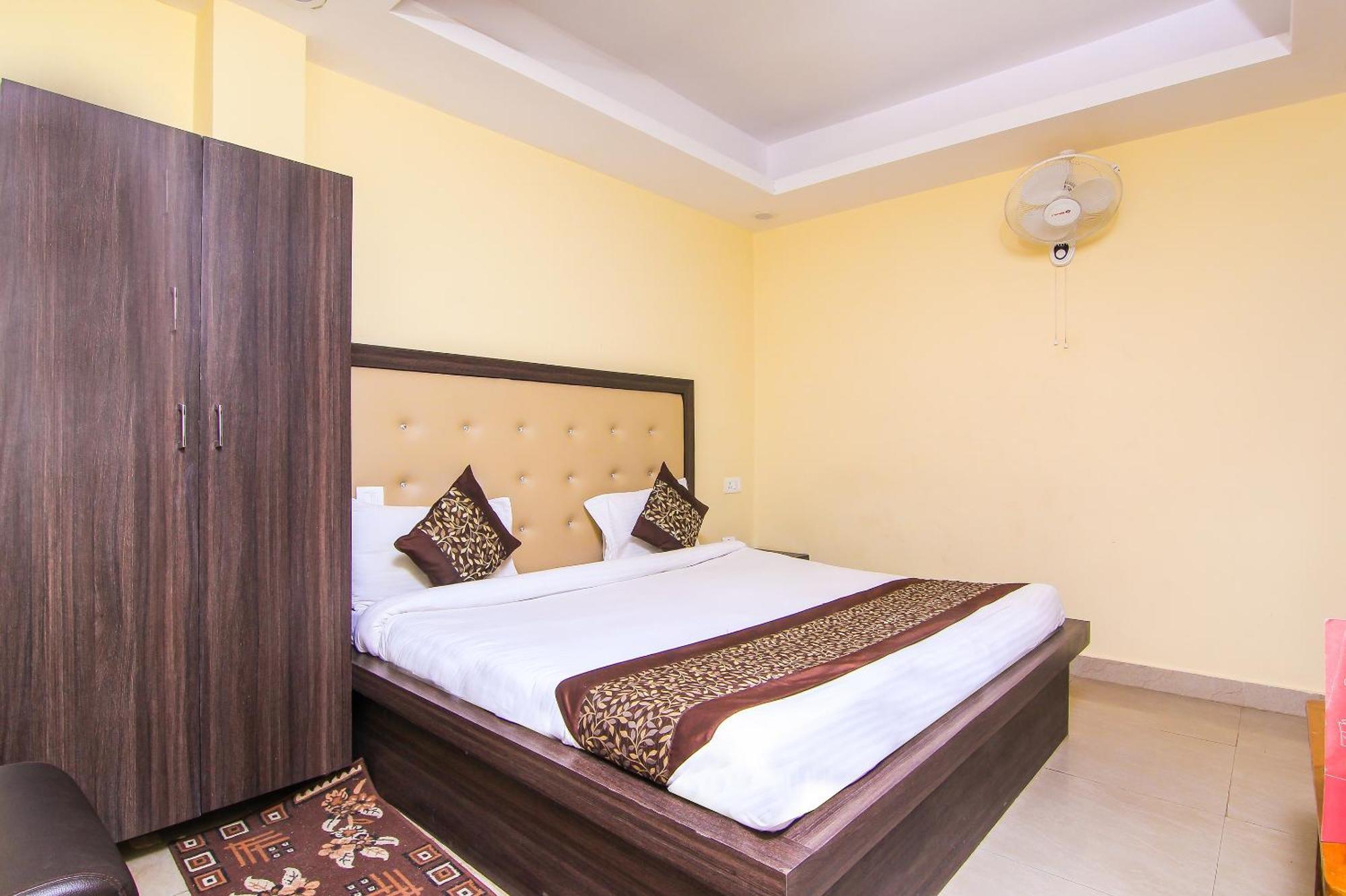 Oyo Flagship Hotel Cz Near Phoenix United Lucknow Exterior photo
